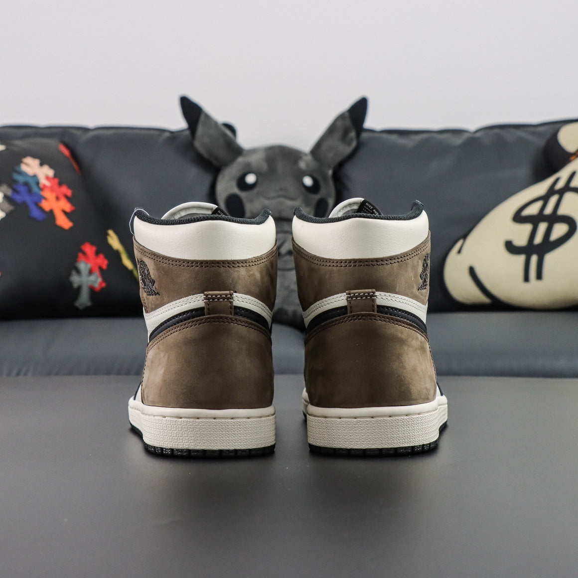 Jordan 1 Retro High OG 'Dark Mocha'