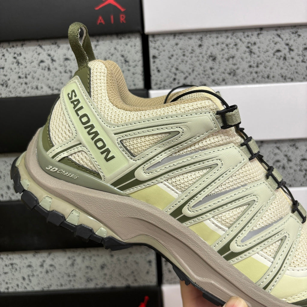 SALOMON-XA Pro 3D 'Almond Milk White Pepper'