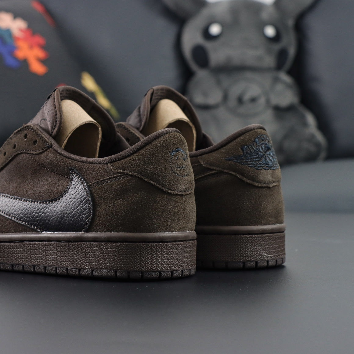 Jordan 1 Retro Low OG SP x Travis Scott 'Velvet Brown'
