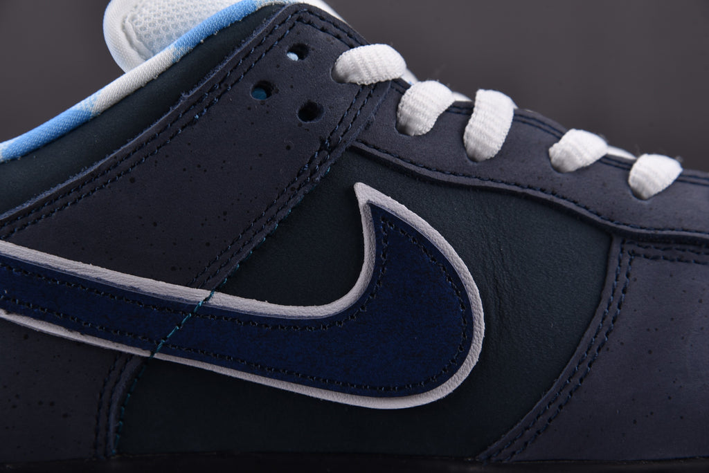 Nike SB Dunk  Low  "Blue Lobster"