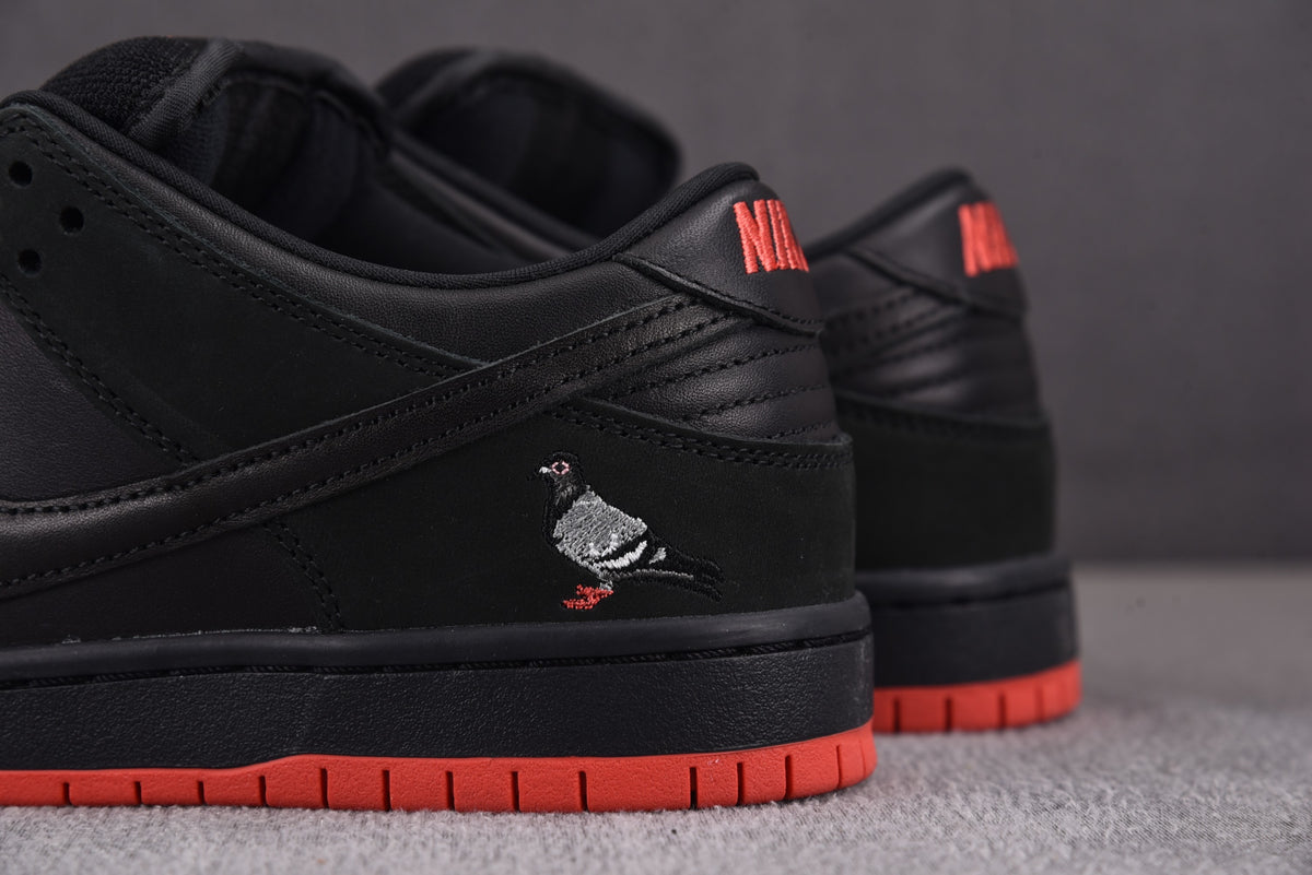 Nike SB Dunk  Low  Pro QS "Black Pigeon"