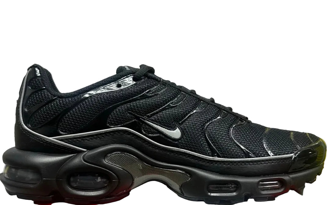 NIKE AIR MAX PLUS Black Reflective