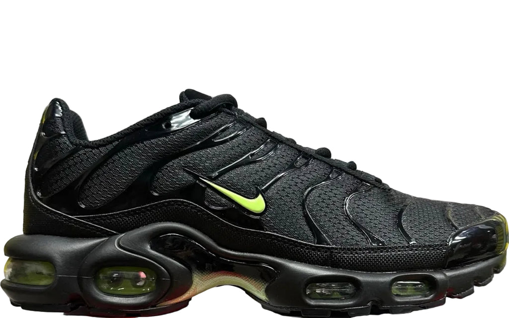 NIKE AIR MAX PLUS Black Volt Ice