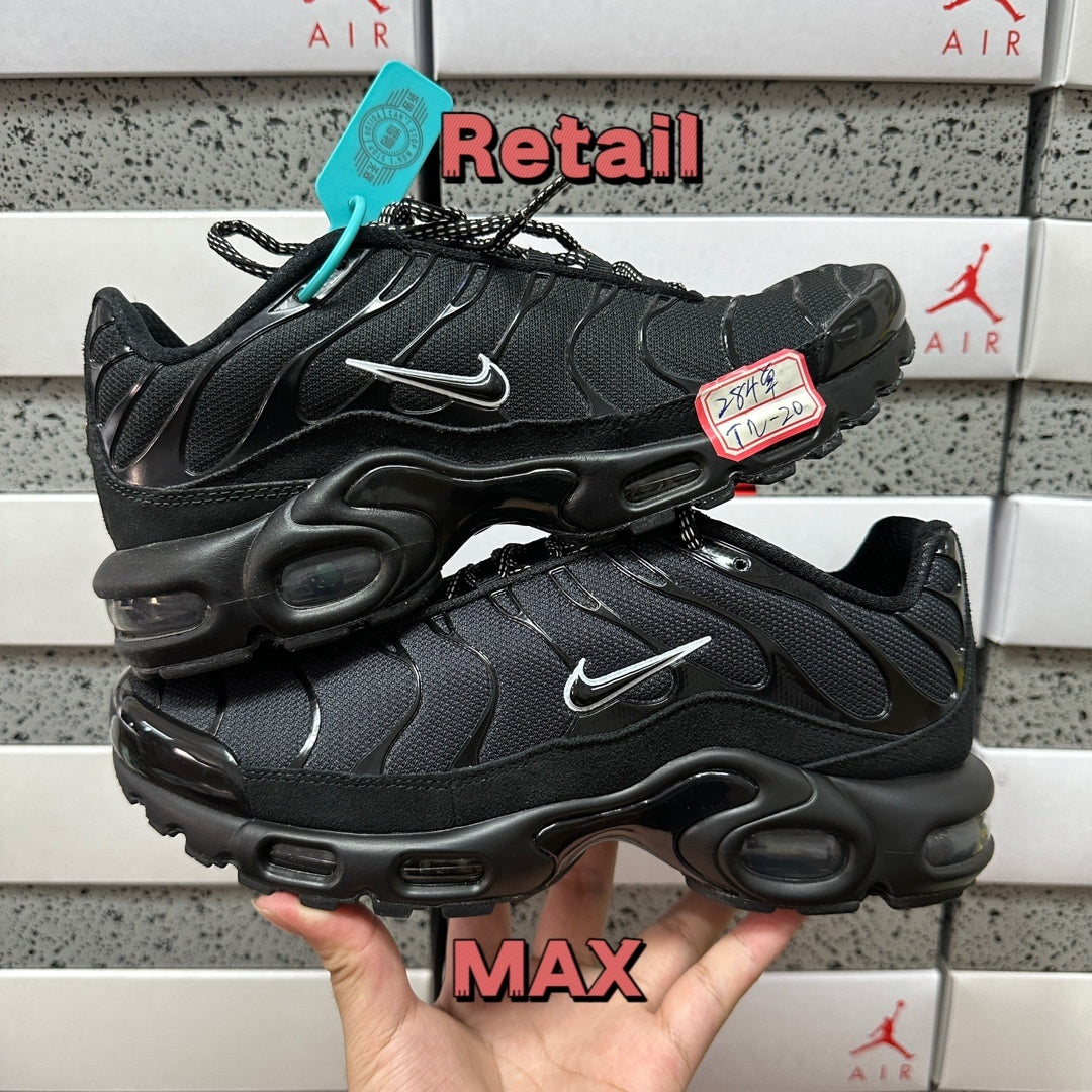 NIKE AIR MAX PLUS Unity Berlin