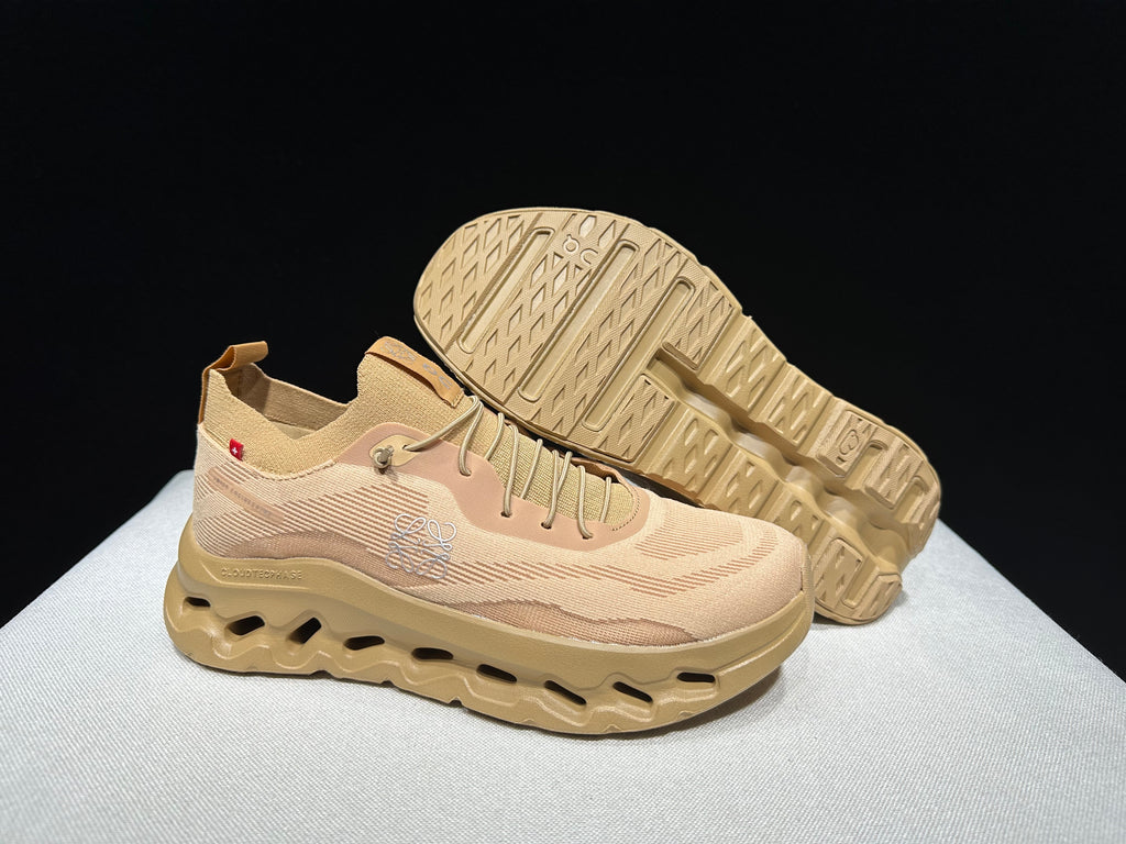 ON - Cloudtilt x Loewe 'Dark Sand'
