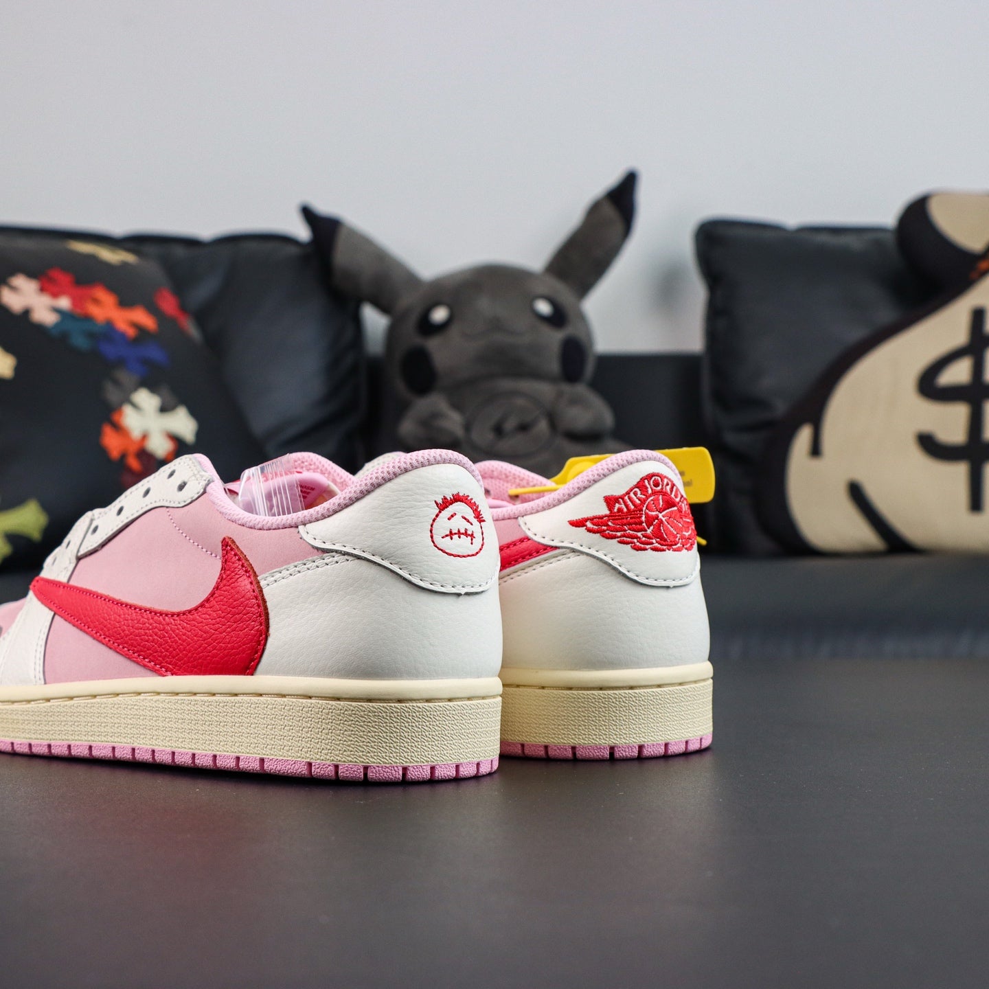 Jordan 1 Low OG x Travis Scott 'Tropical Pink'