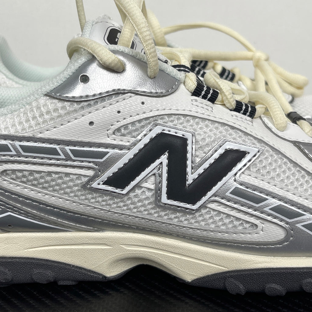 New Balance 204L Silver Metallic Black
