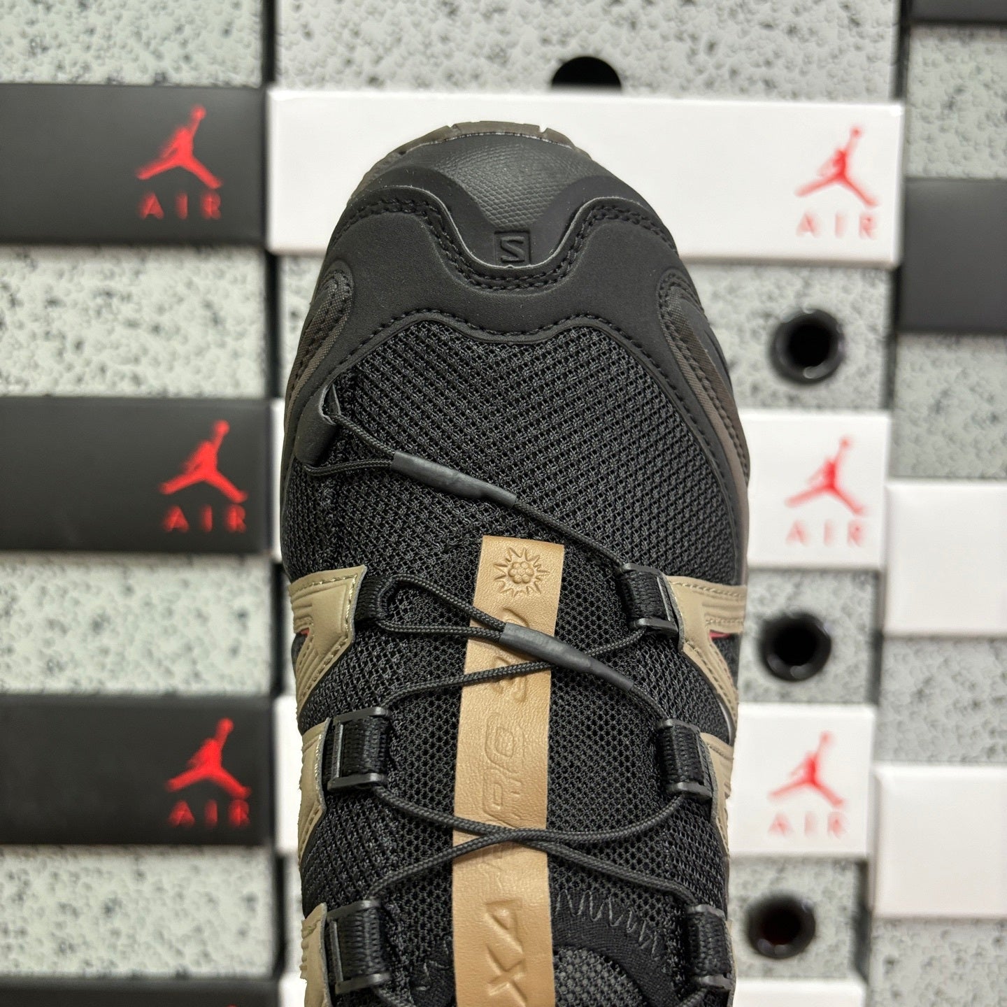 SALOMON-XA Pro 3D La Yuate 'Black Wren Falcon'