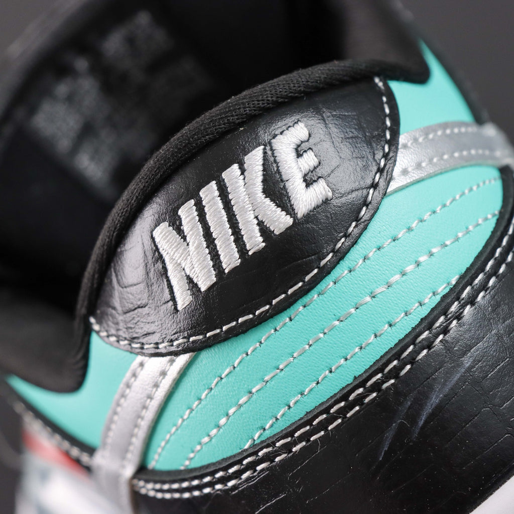 Nike SB Dunk Low Pro x Diamond Supply Co. "Tiffany"