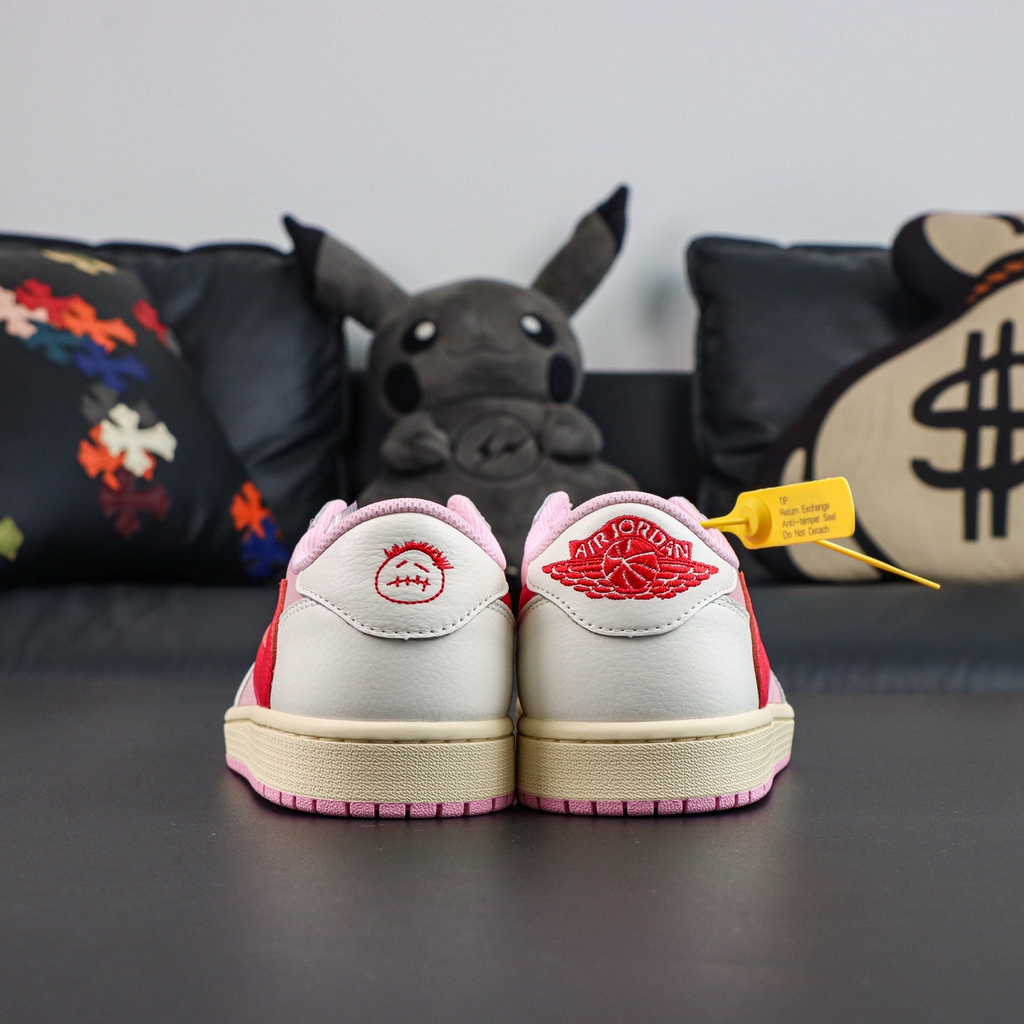 Jordan 1 Low OG x Travis Scott 'Tropical Pink'