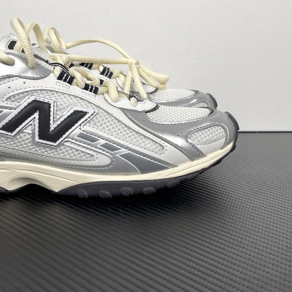 New Balance 204L Silver Metallic Black
