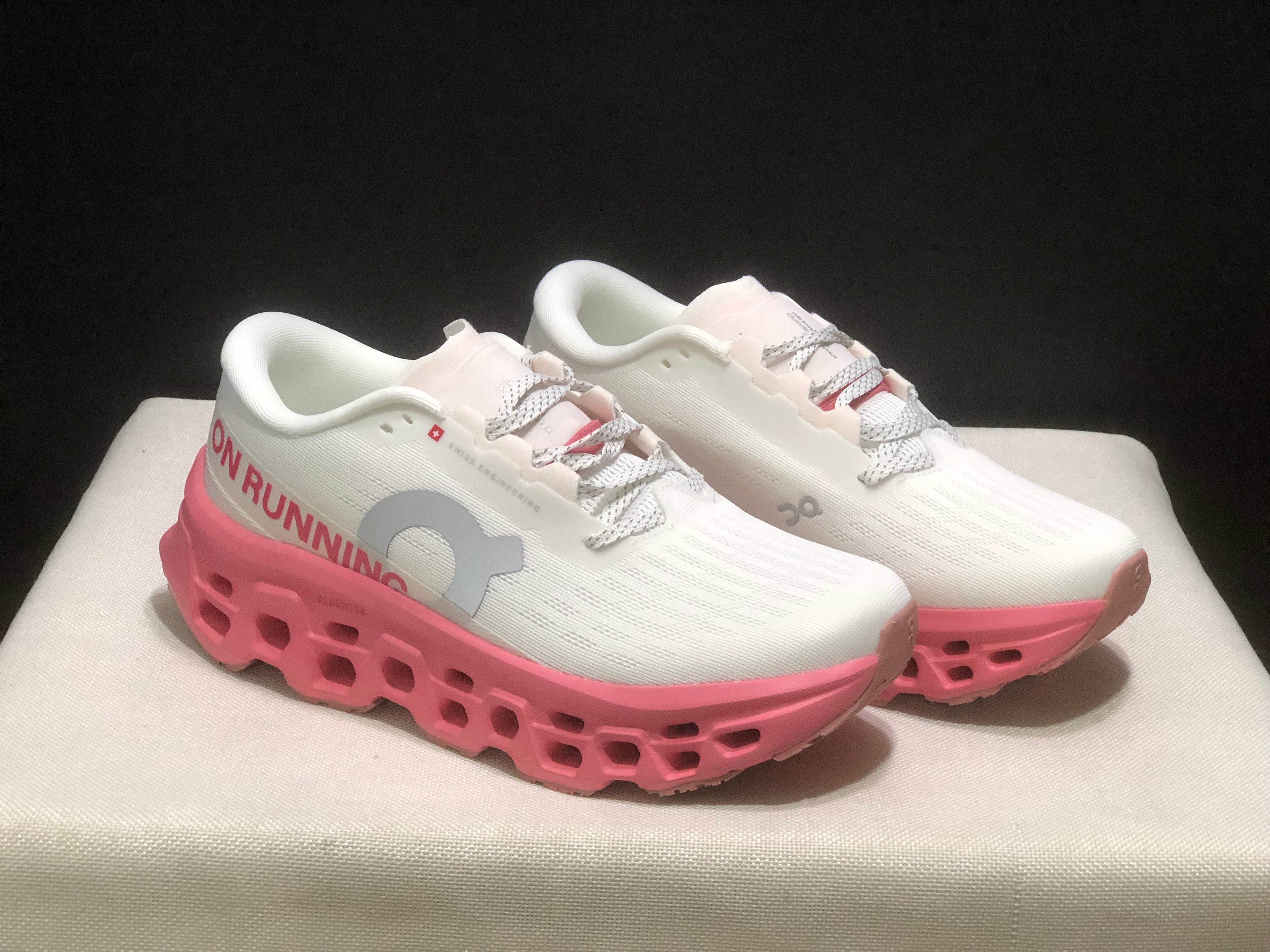 ON - Cloudmonster 3 'Ivory | Camellia'