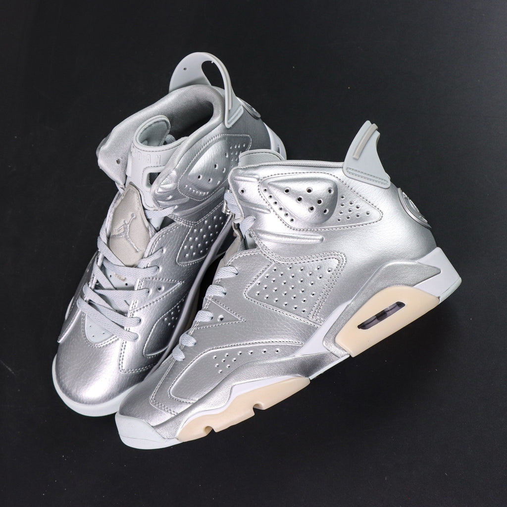 Jordan 6 x Paris Saint-Germain PSG 'Metallic Silver'