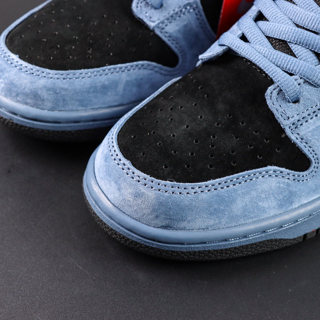 Nike SB Dunk Low Pro x Supreme  "Ocean Fog"