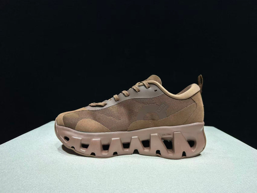 ON - KITH K TECH 1 TRIPLE BROWN