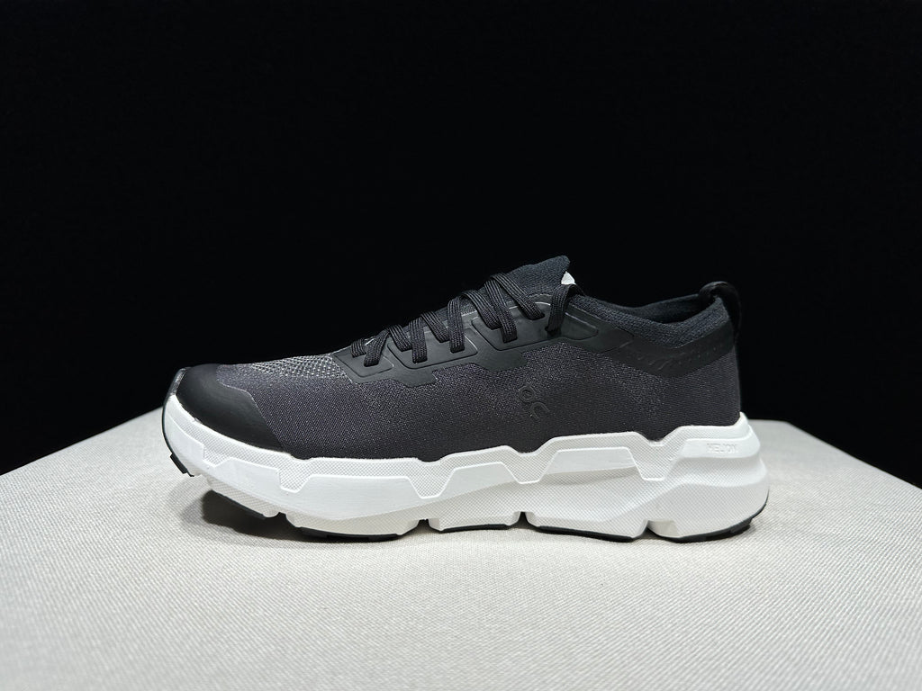ON - CLOUDSOMA BLACK WHITE