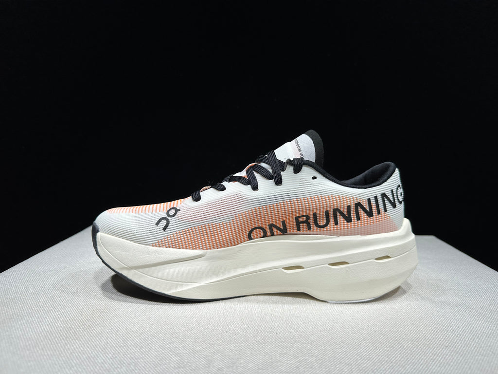 ON - CLOUDBOOM VOLT IVORY SUNSTONE