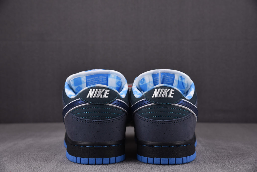 Nike SB Dunk  Low  "Blue Lobster"