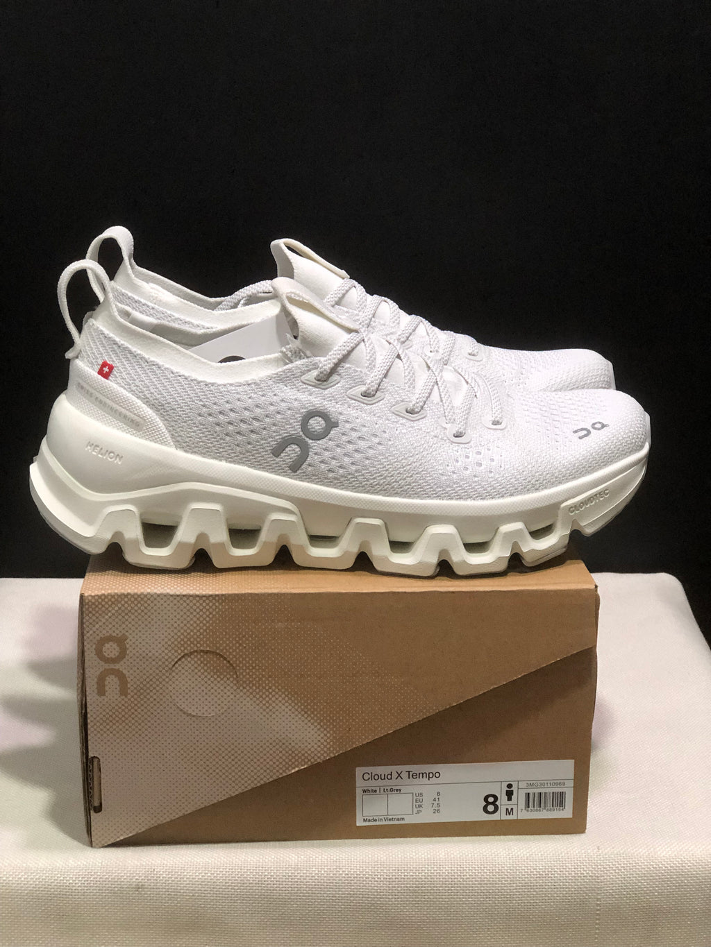 ON - CLOUD X TEMPO 1 ECLIPSE WHITE LT GREY