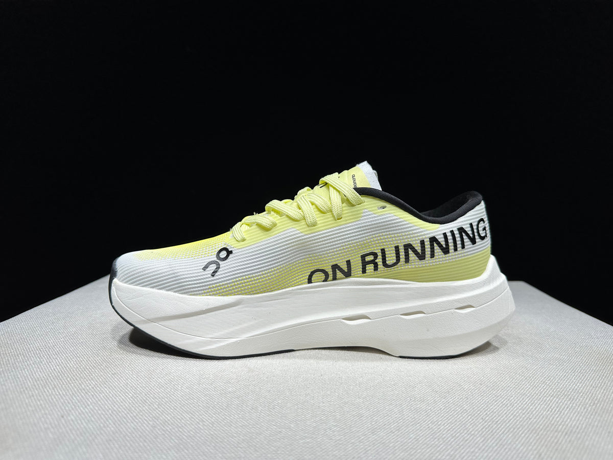 ON - CLOUDBOOM VOLT WHITE LIGHT YELLOW