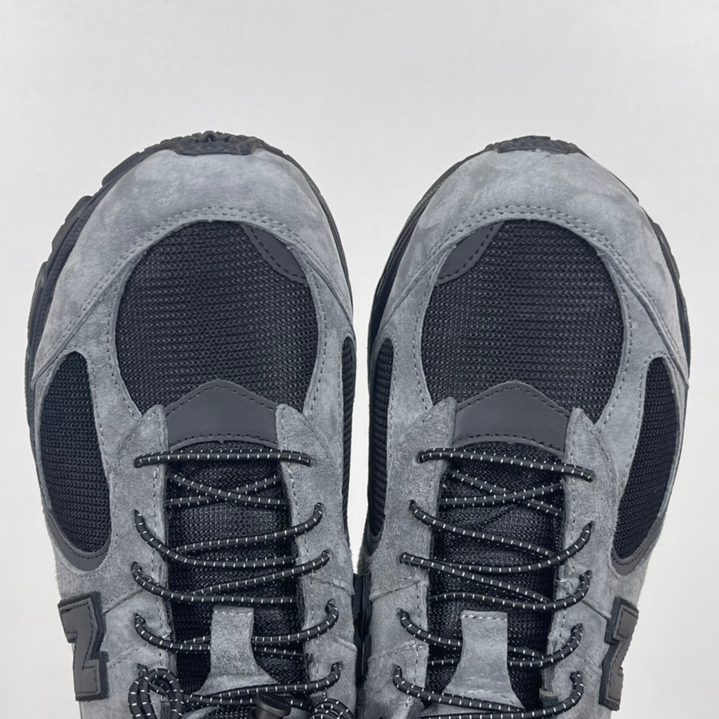NEW BALANCE 2002 x JJJJound 2002R Gore-Tex in Charcoal