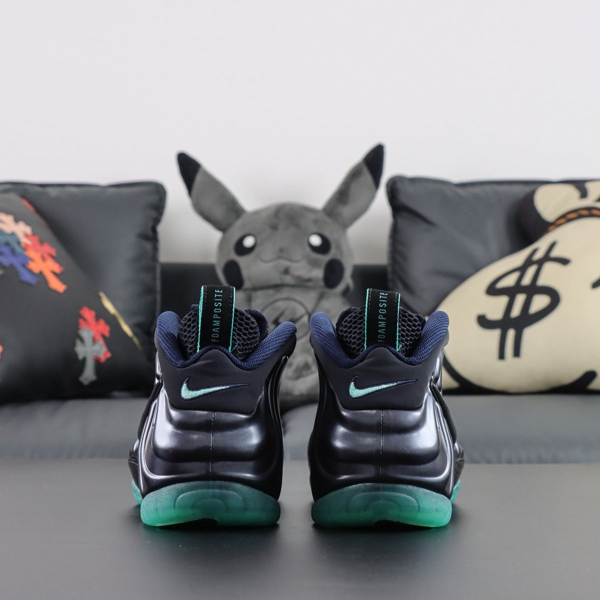 NIKE AIR  Foamposite Pro Dark Obsidian