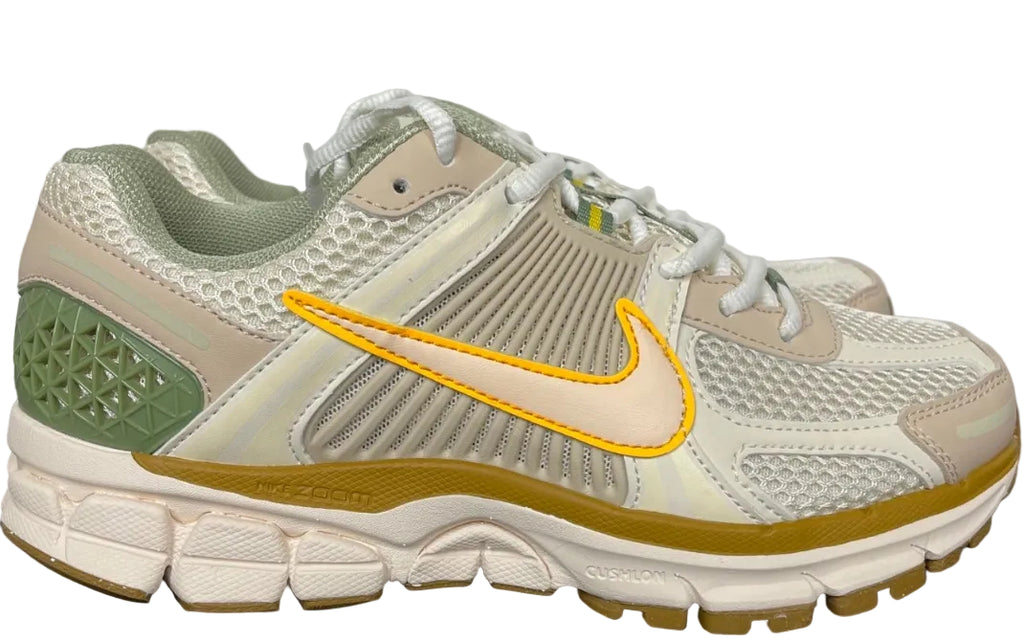 NIKE AIR ZOOM VOMERO 5 "Sail / Laser Orange / Light Orewood Brown / Medium Olive"