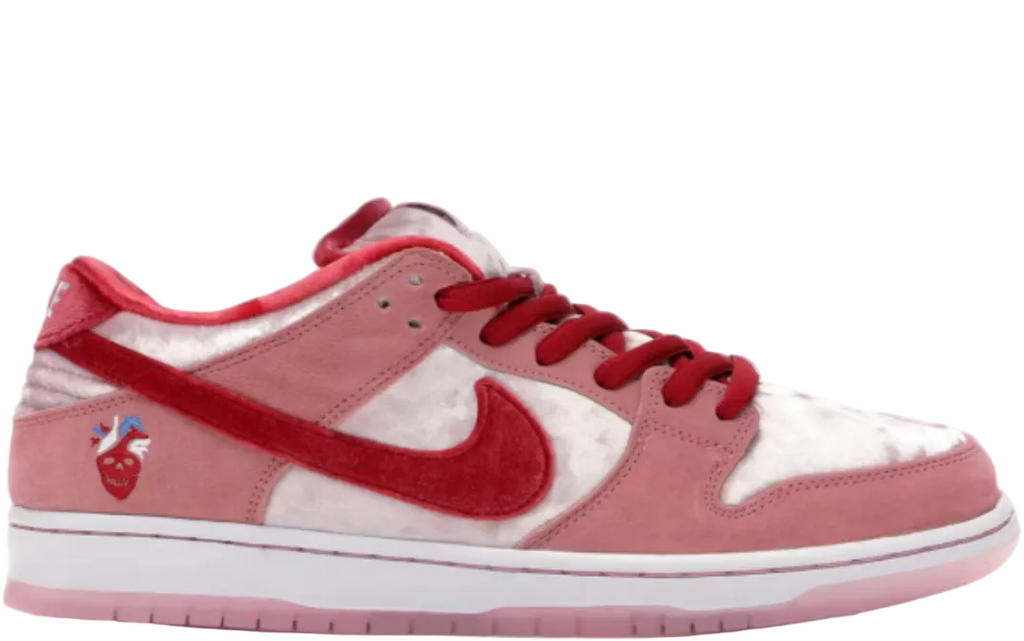 Nike SB Dunk  Low StrangeLove Skateboards