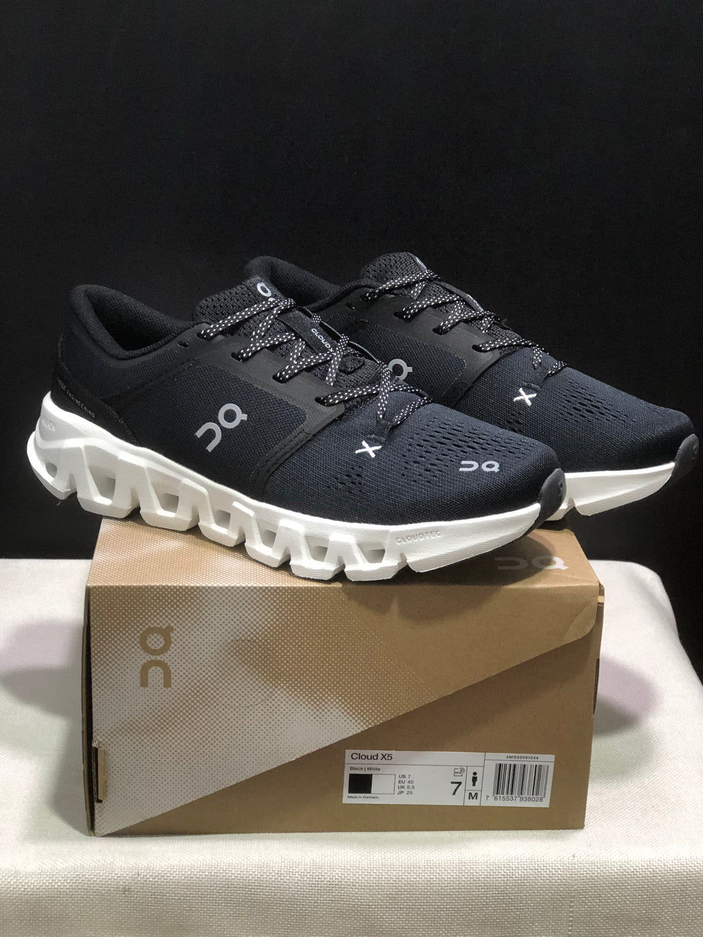ON - Cloud X5 BLACK WHITE