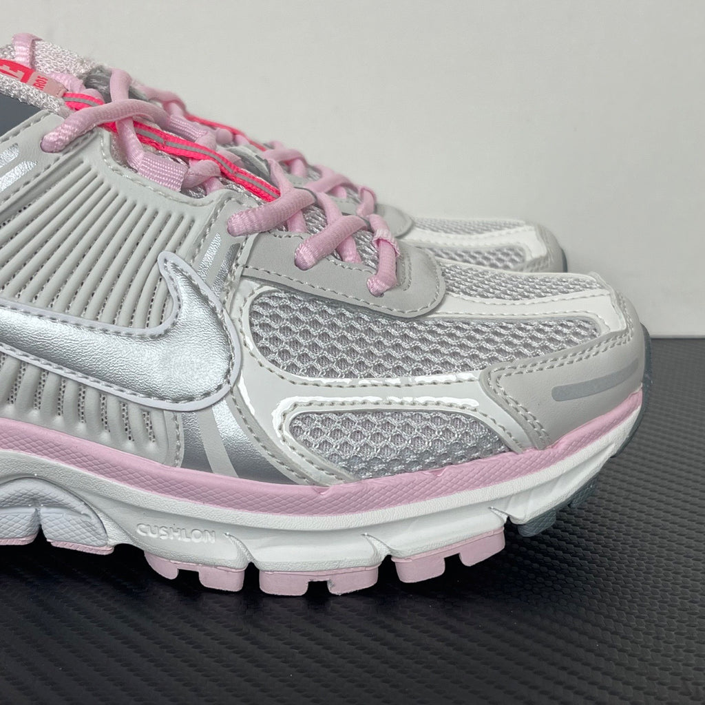 NIKE AIR ZOOM VOMERO 5 light grey and pink