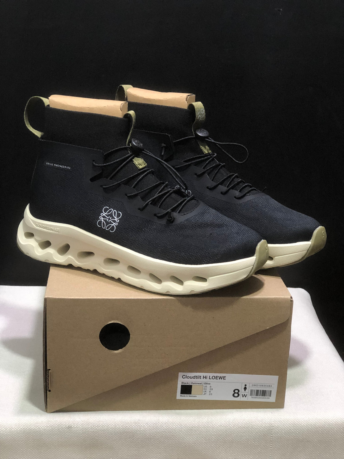 ON - CLOUDTILT HIGH LOEWE Black Oatmeal Olive