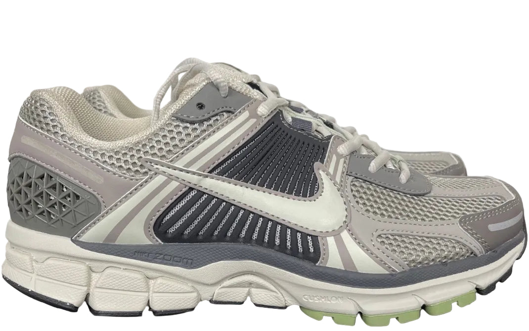 NIKE AIR ZOOM VOMERO 5 "Cobblestone / Flat Pewter"