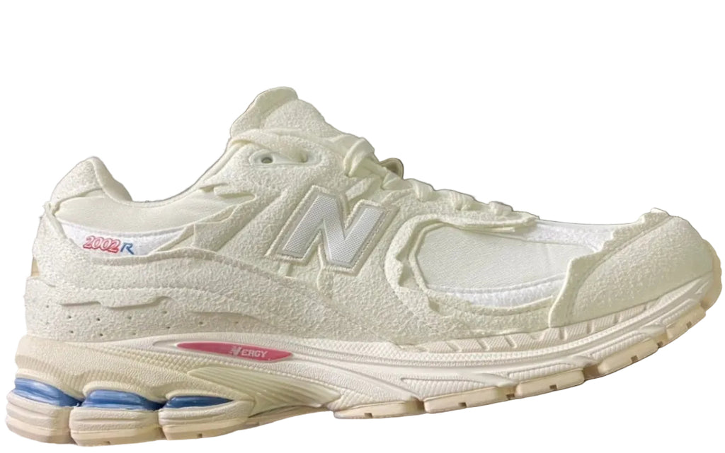 NEW BALANCE 2002R  Protection Pack in "Sea Salt"