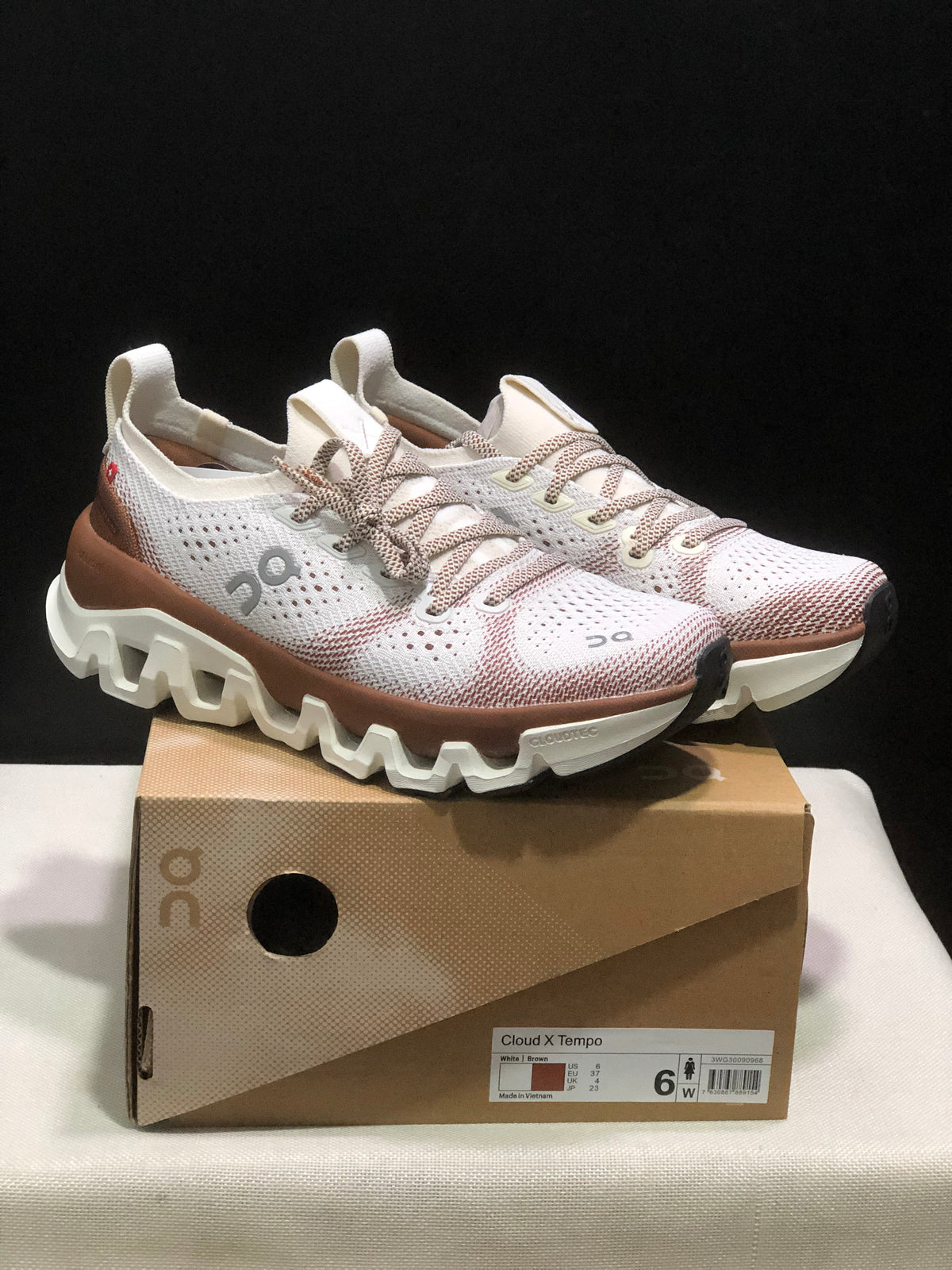 ON - CLOUD X TEMPO 1 ECLIPSE WHITE  BROWN