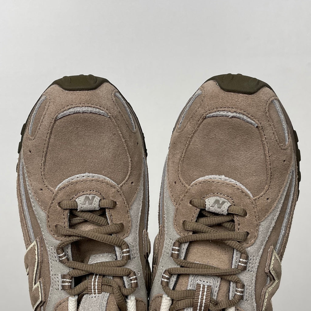 New Balance 204L Mushroom / Arid Stone
