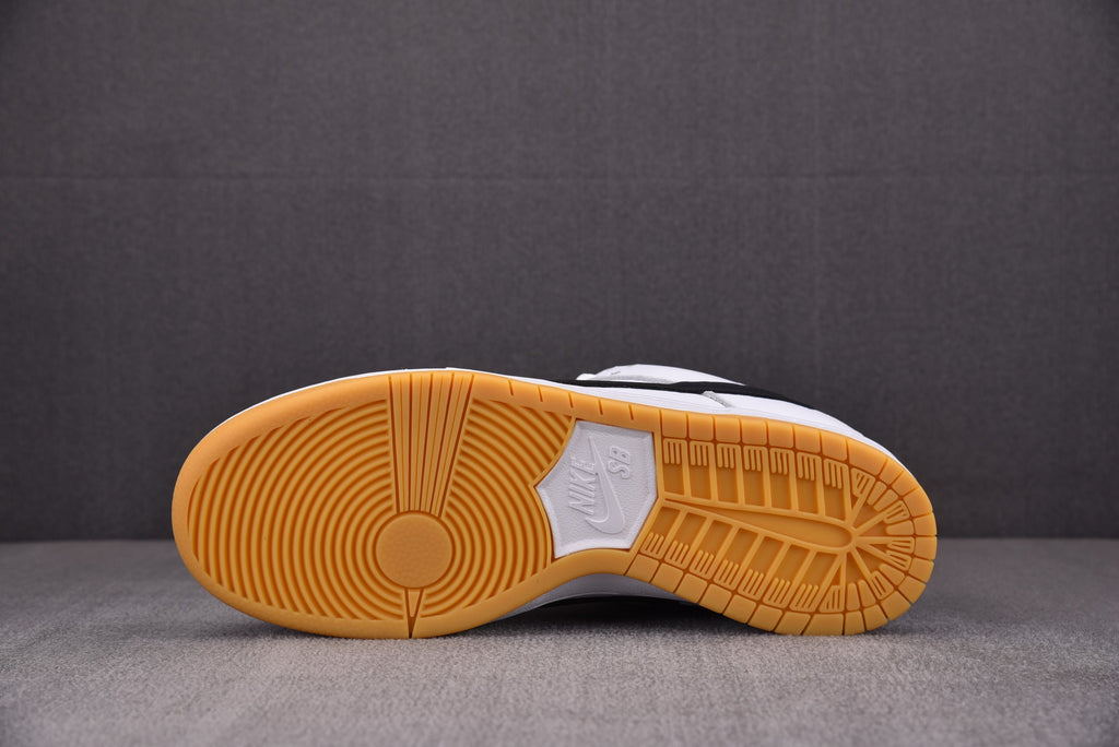 Nike SB Dunk  Low  Pro "White and Gum Light Brown"
