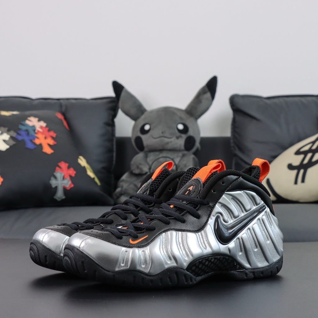 NIKE AIR  Foamposite One Halloween