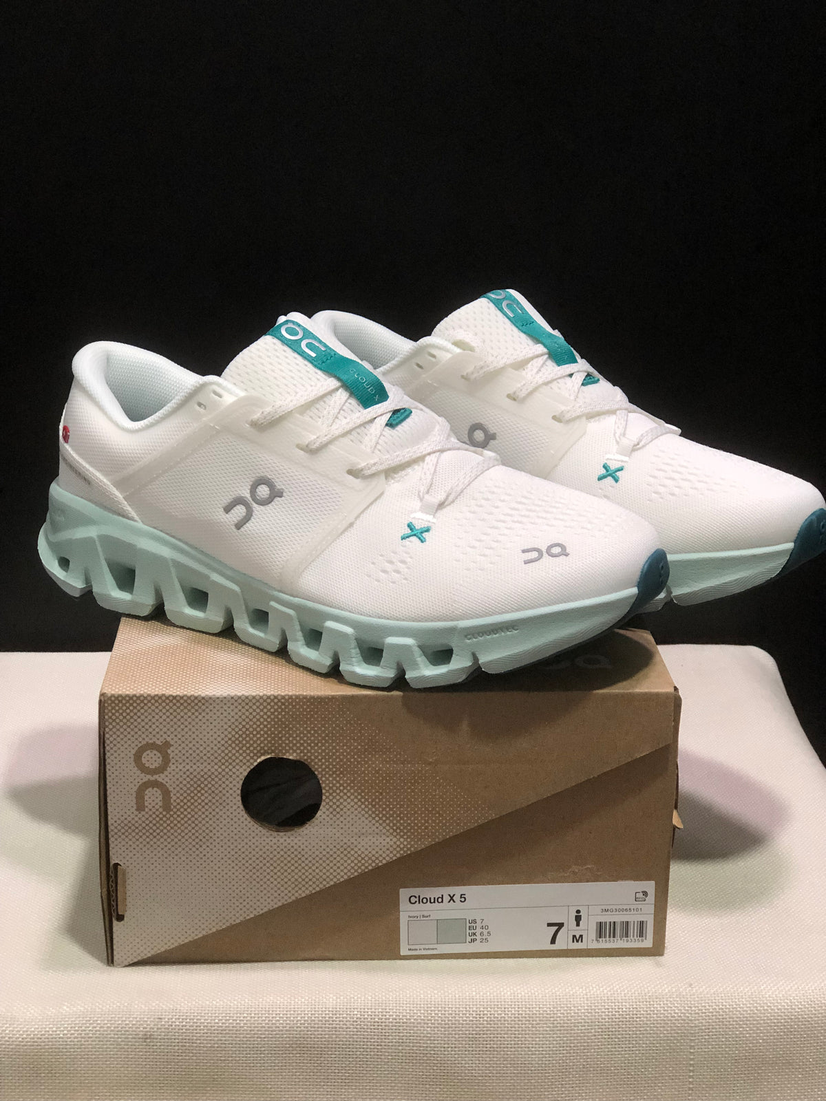 ON - Cloud X5 IVORY SURF