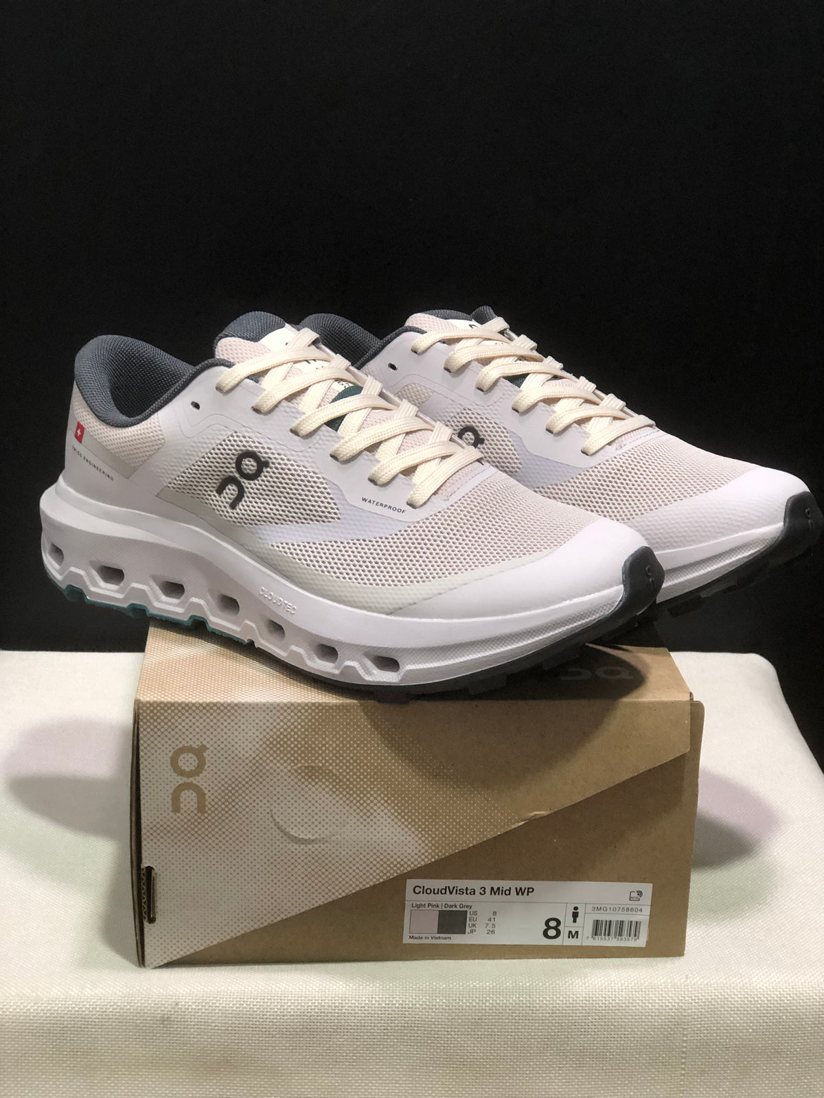 ON - Cloudvista 3 light pink dark grey