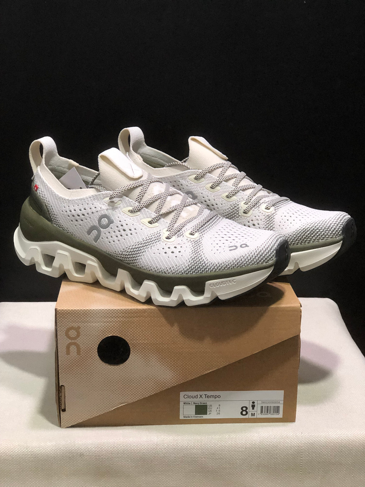 ON - CLOUD X TEMPO 1 ECLIPSE WHITE NAVY GREEN
