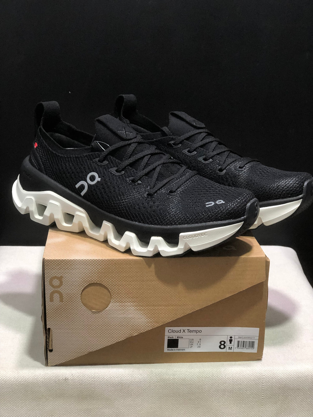 ON - CLOUD X TEMPO 1 ECLIPSE BLACK WHITE (Copy)