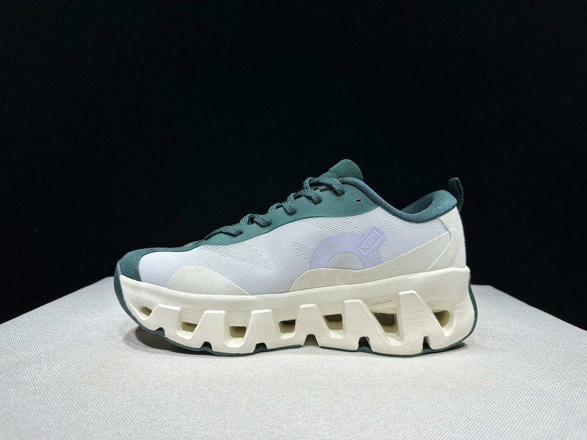 ON - KITH K TECH 1 WHITE GREEN