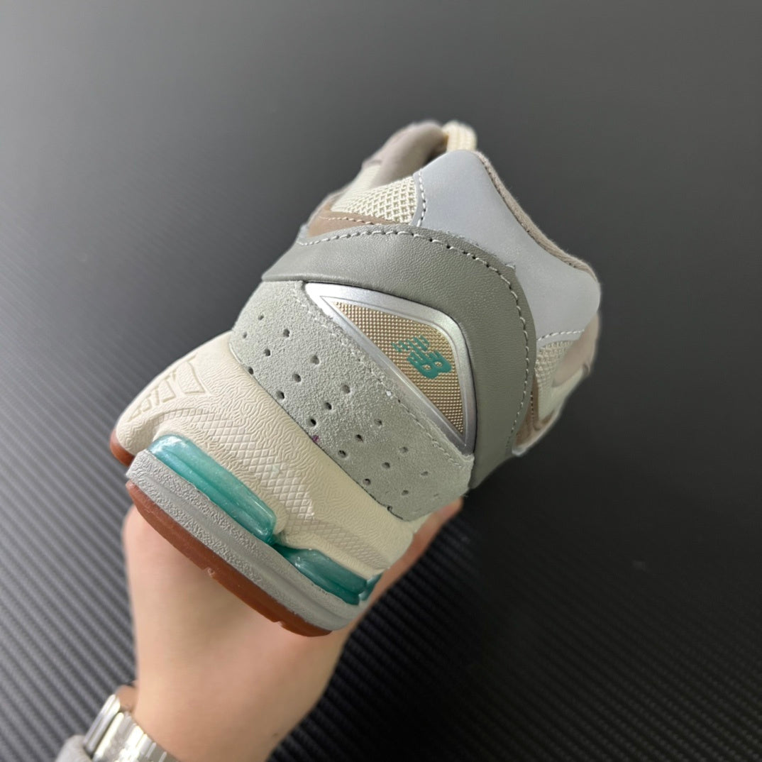 NEW BALANCE 2002R "Oasis"