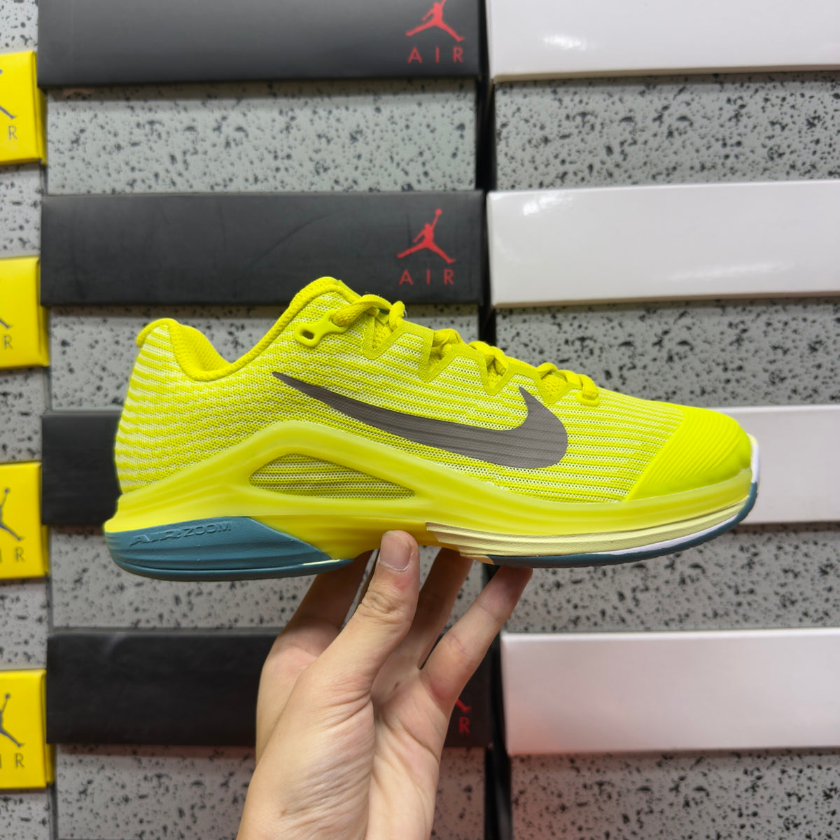 NIKE COURT AIR ZOOM VAPOR PRO12 HC Premium High Voltage Luminous Green Mineral Teal Cave Stone