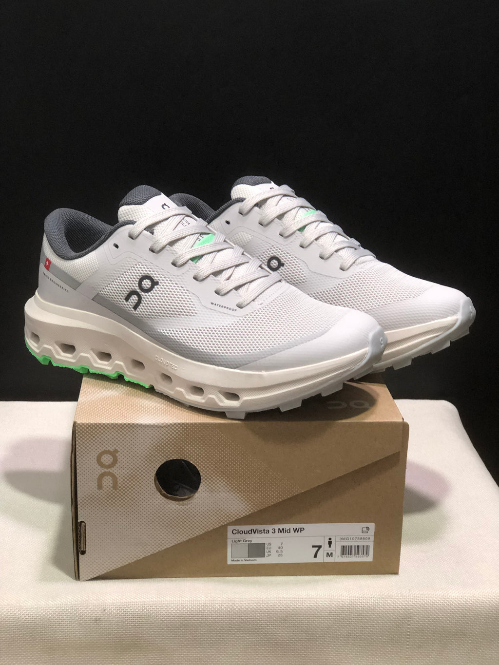 ON - Cloudvista 3 Light grey