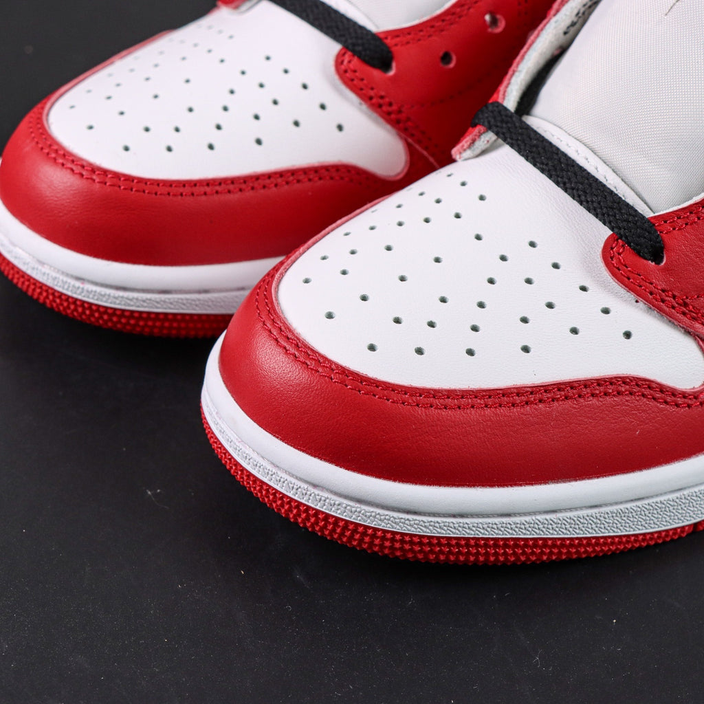 Jordan 1 Low OG 'Chicago'
