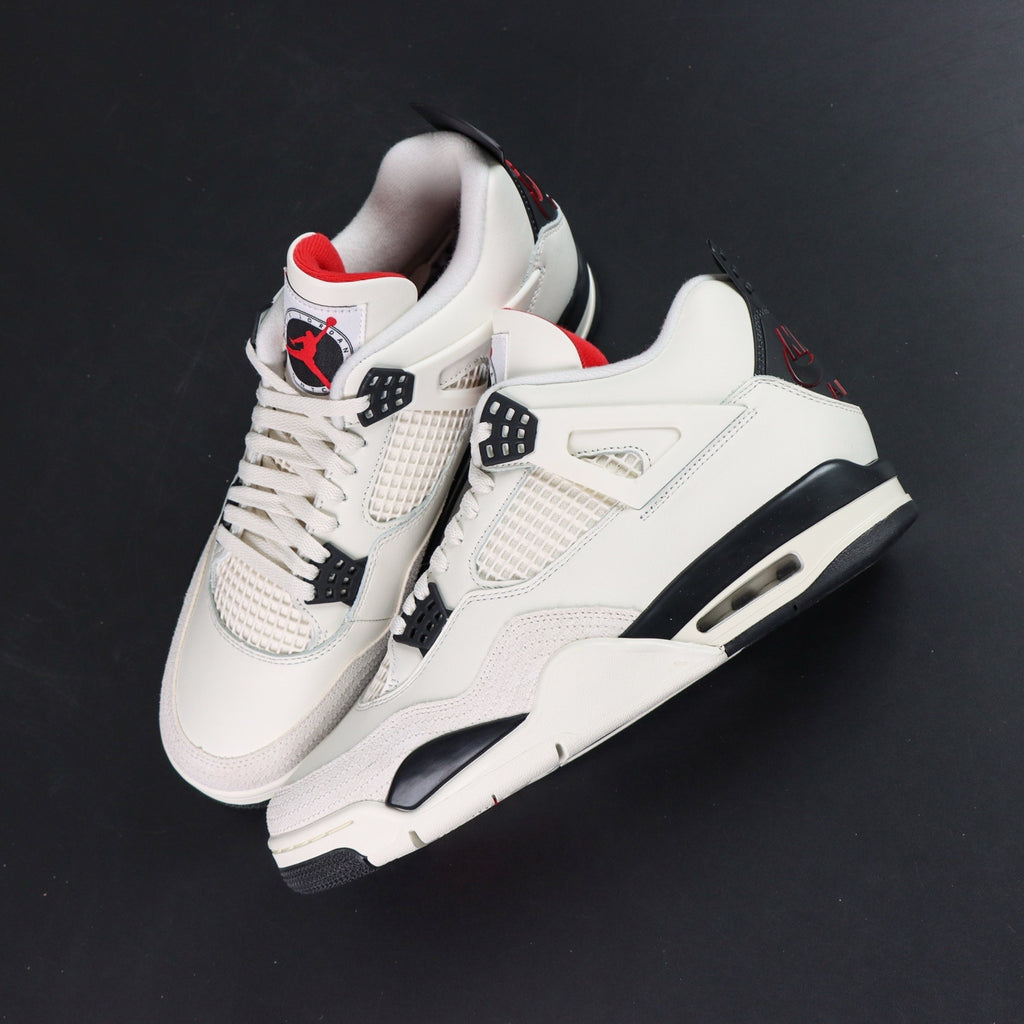 Jordan 4 Retro 'Flight Club'