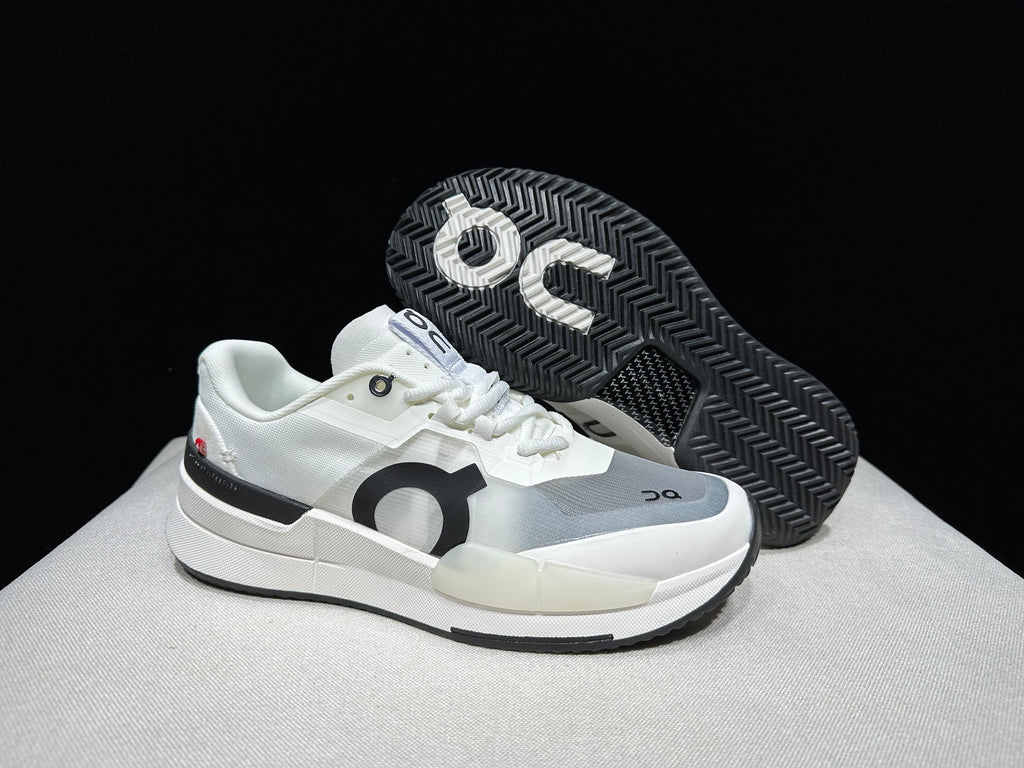 THE ROGER Pro 2 'White | Black'