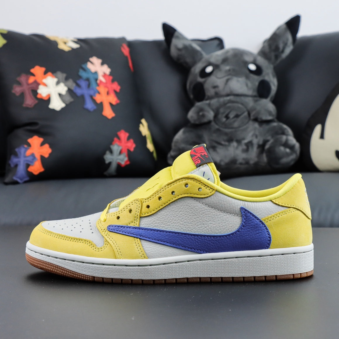 Jordan 1 Retro Low OG SP x Travis Scott 'Canary'