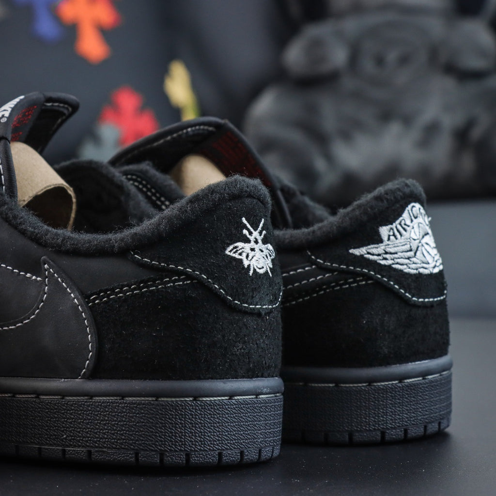 Jordan 1 Low OG SP x Travis Scott 'Black Phantom'